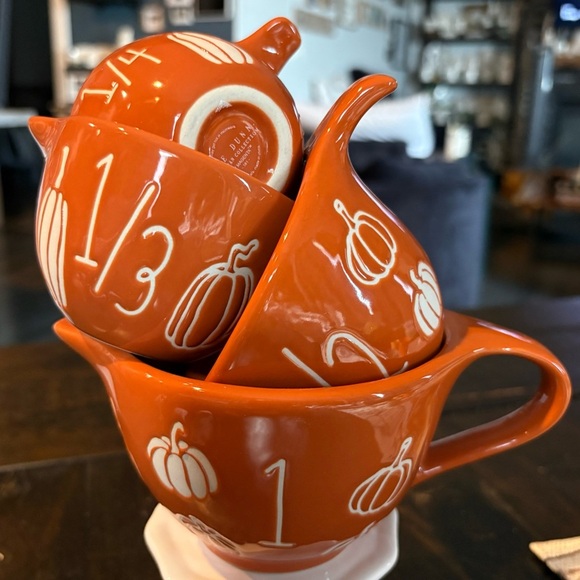 Orange Pumpkin Measuring Cups - Picture 2 of 4